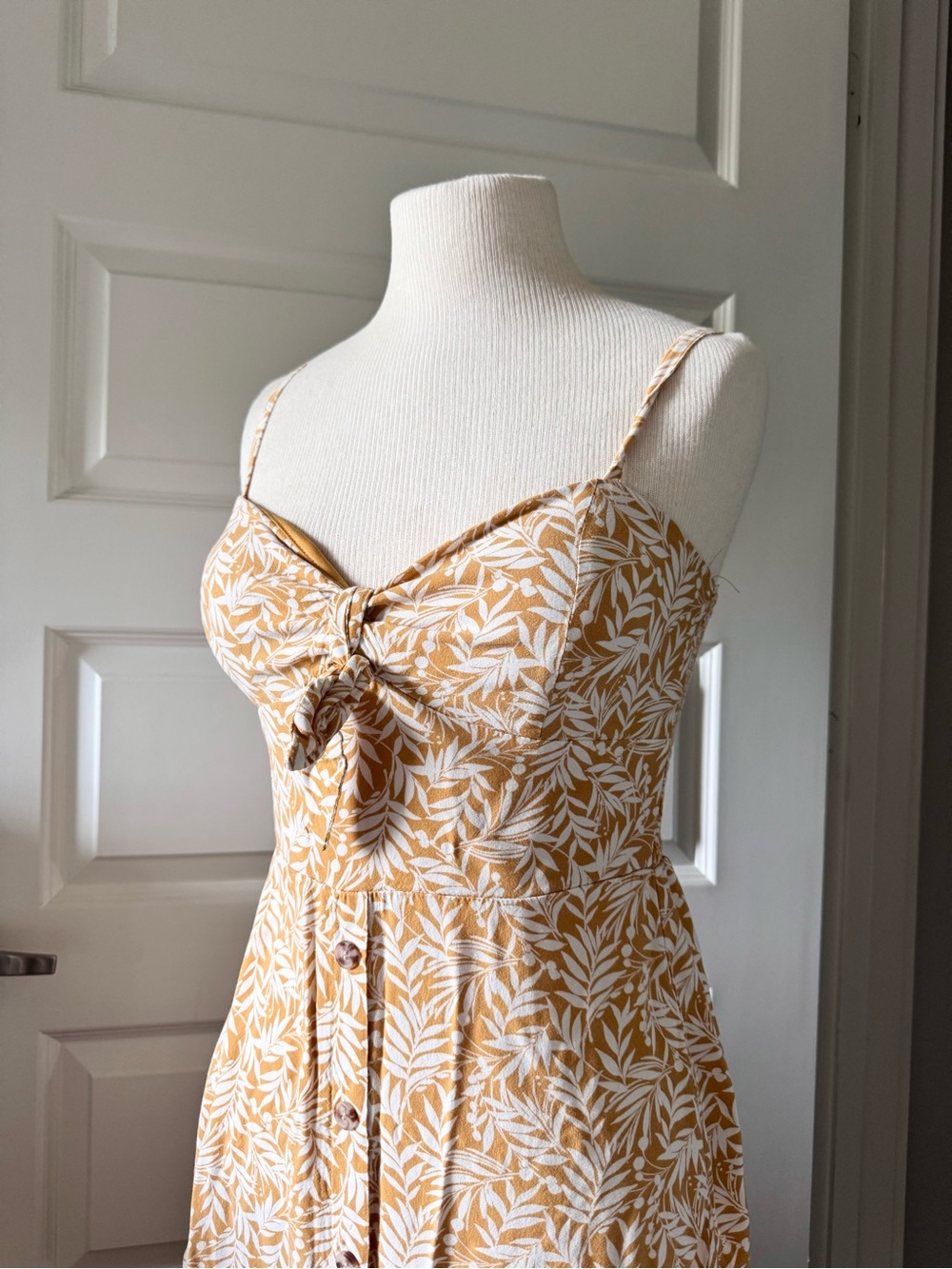 Mustard Yellow & White Botanical Tie Front Smocked Midi Dress Women’s Large